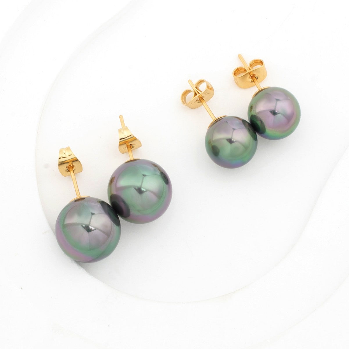 Tahitian Peacock Green Pearl Stud Earrings – S925 Silver