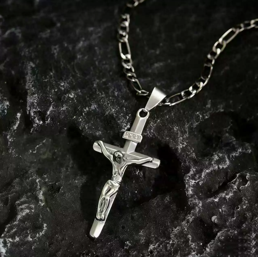 Cross pendant for men, androgynous style, Yiwu jewelry and necklace for women