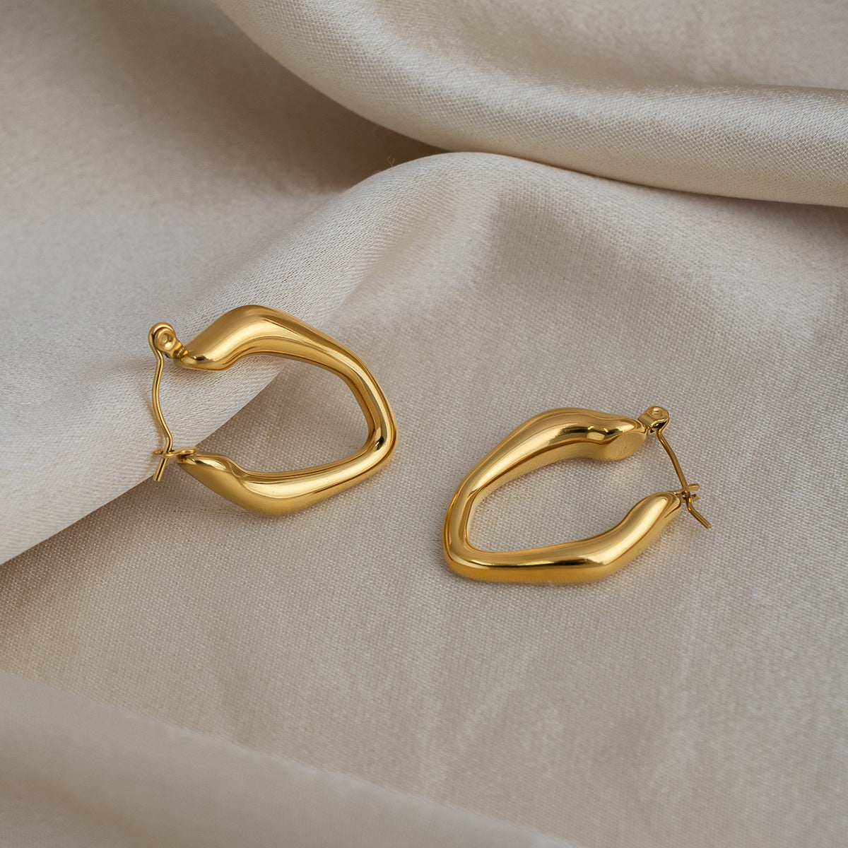 Yiyi high-end irregular ooth ear rings vacuum plated 18K earrings
