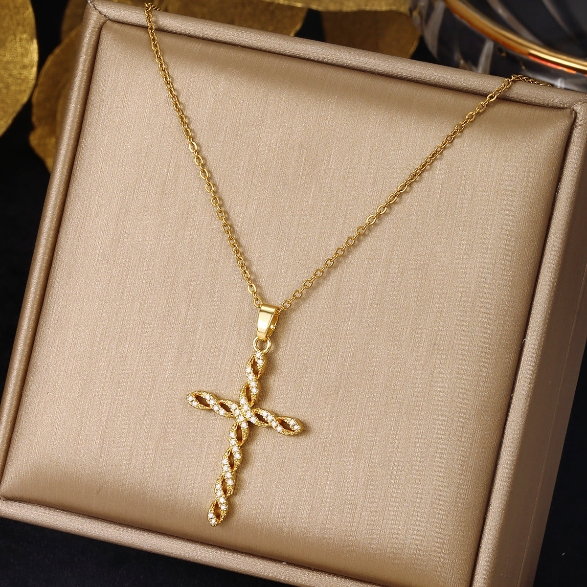 The wind color full cross design sense pendant chain decoration