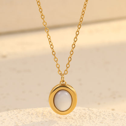A high-end oval white shell design bracelet