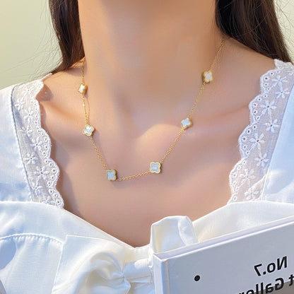 The Wind Girl's exquisite chain is a high-end accessory