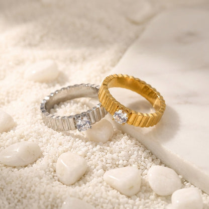 18K texture vertical stripe ring, single piece design, style jewelry