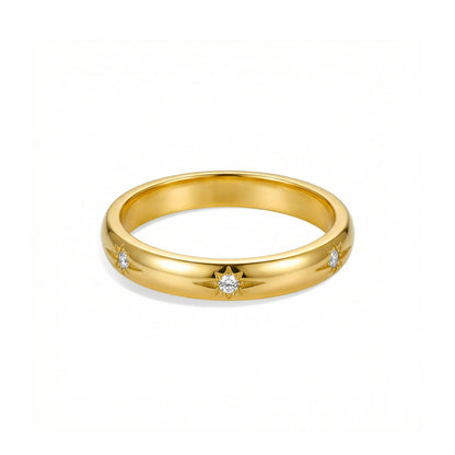 A white and green bezel ring with a silver dual-color commuting layering style