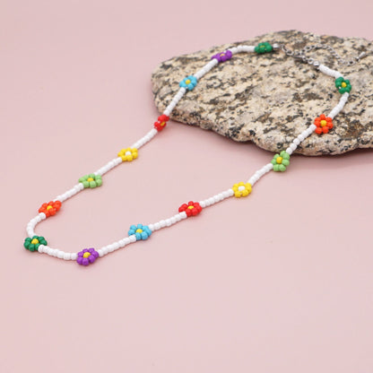 Colorful gradient rice bead Daisy vacation style woven necklace for women