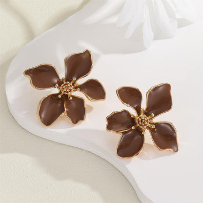 Oil-dripping flower earrings exude a sense of elegance and sophistication for women. s925 earrings and stud earrings