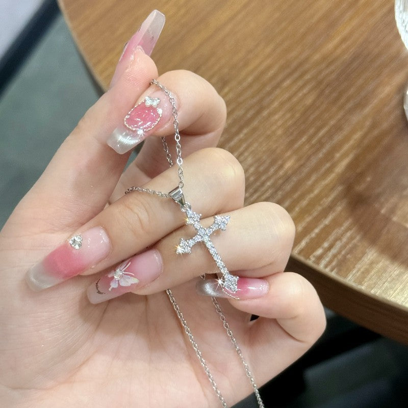 High-end women's design, sweet and elegant, versatile chain style