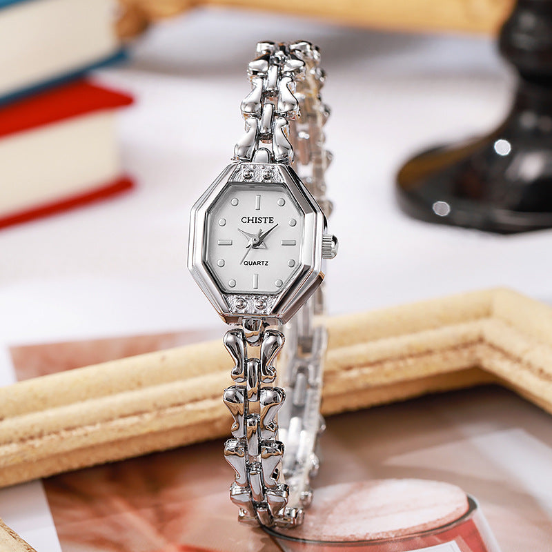 Compact Quartz Ladies' Bracelet Watch