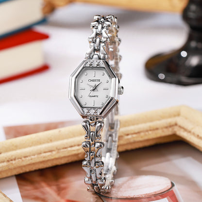 Compact Quartz Ladies' Bracelet Watch