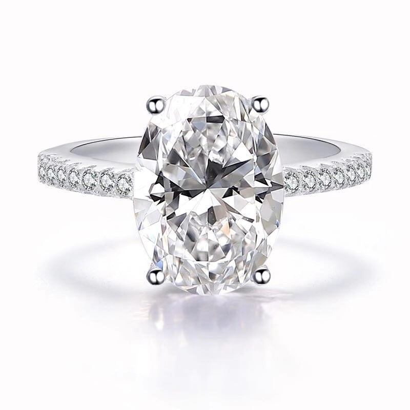Three Heroes Large oval white-plated ring decoration ring