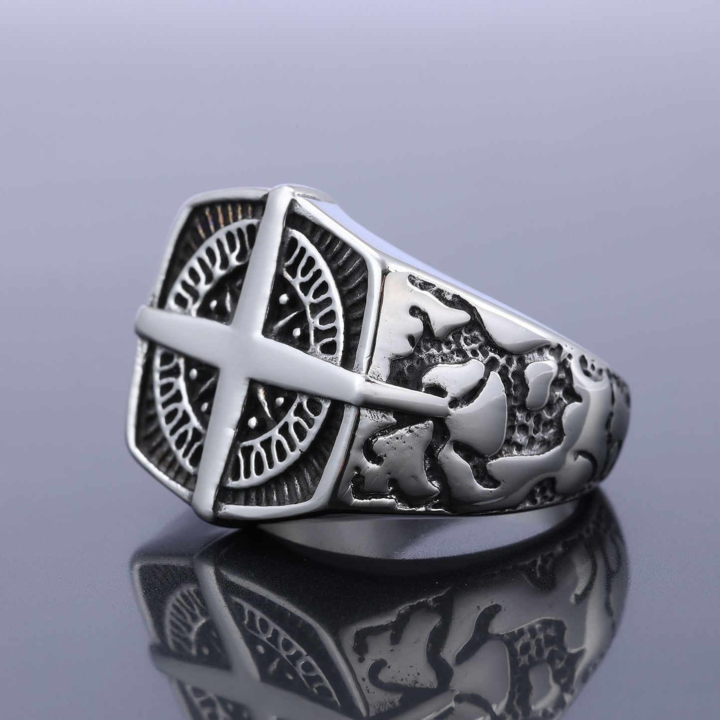 A men's compass ring for sailing is fine