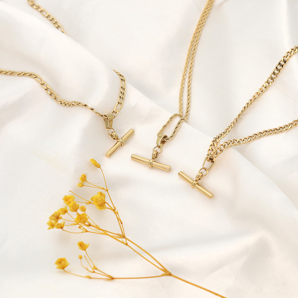 18k pendant, a trendy T-shaped pendant for women