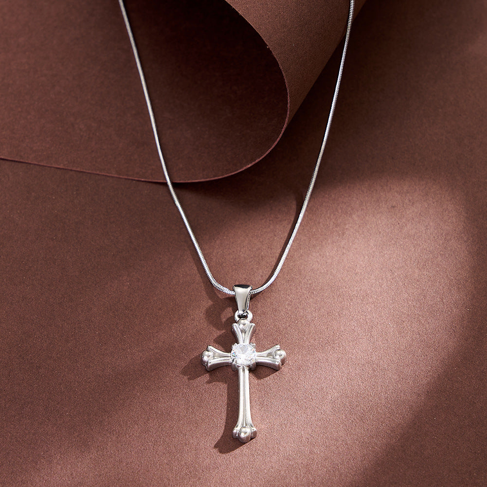 The cross pendant is a versatile and high-end chain design accessory