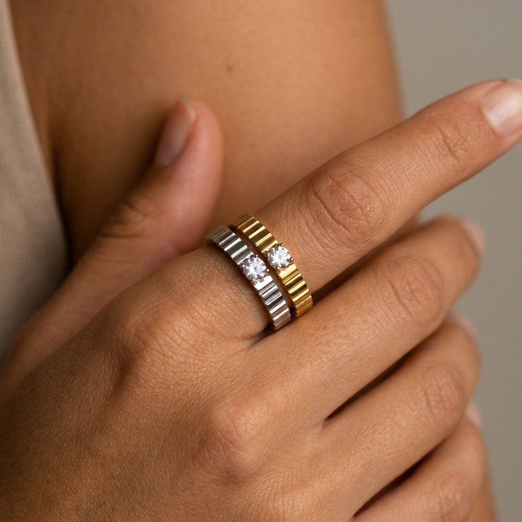 18K texture vertical stripe ring, single piece design, style jewelry