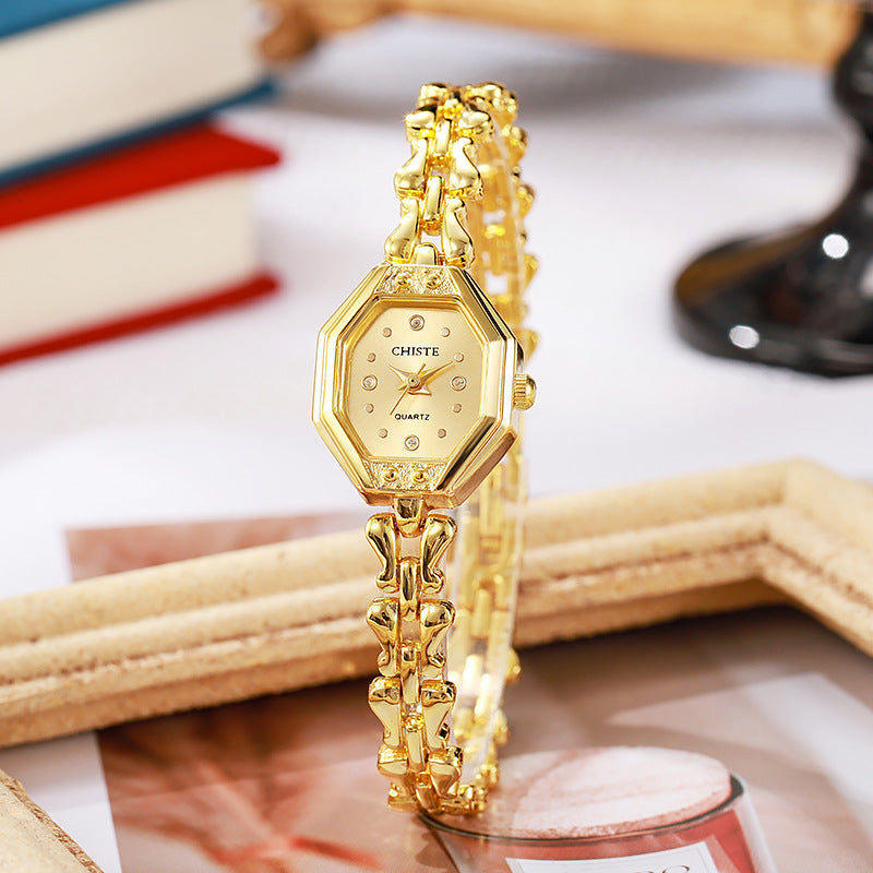 Compact Quartz Ladies' Bracelet Watch