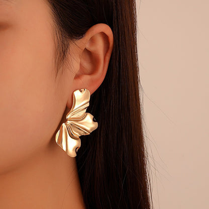 Exaggerated color flower ear studs, irregular petal earrings and earrings, women's ear bone studs