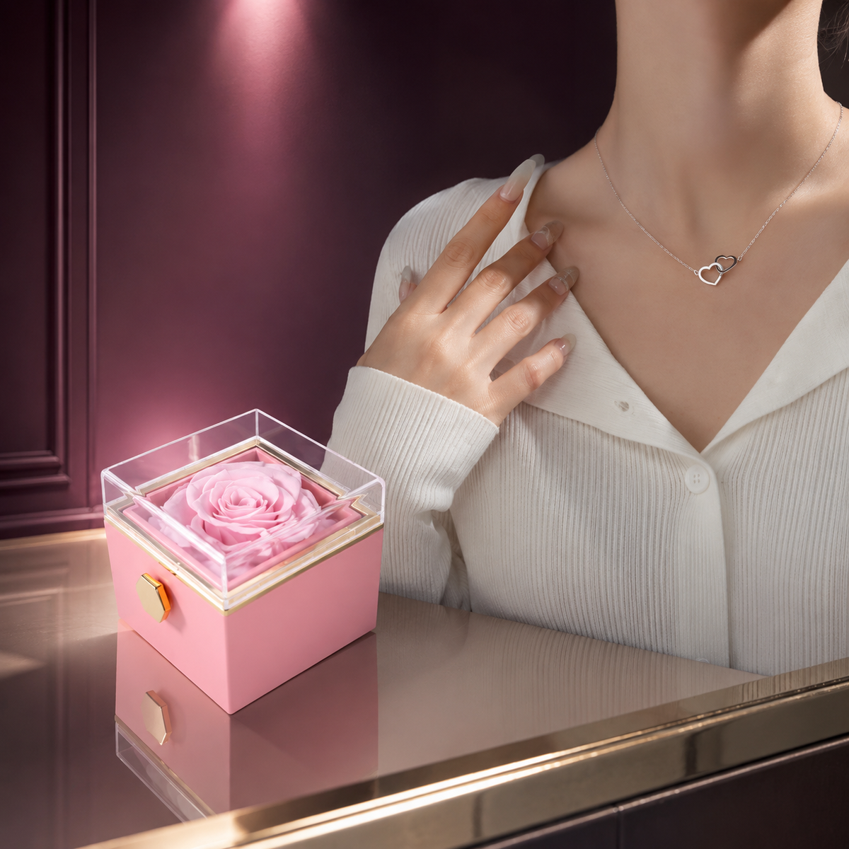Fashion Acrylic Rotating Rose Jewelry Box