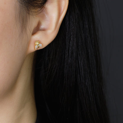 MOQ=2PCS  all ect-shaped s925 stud earrings, fresh and delicate earrings and earrings for women