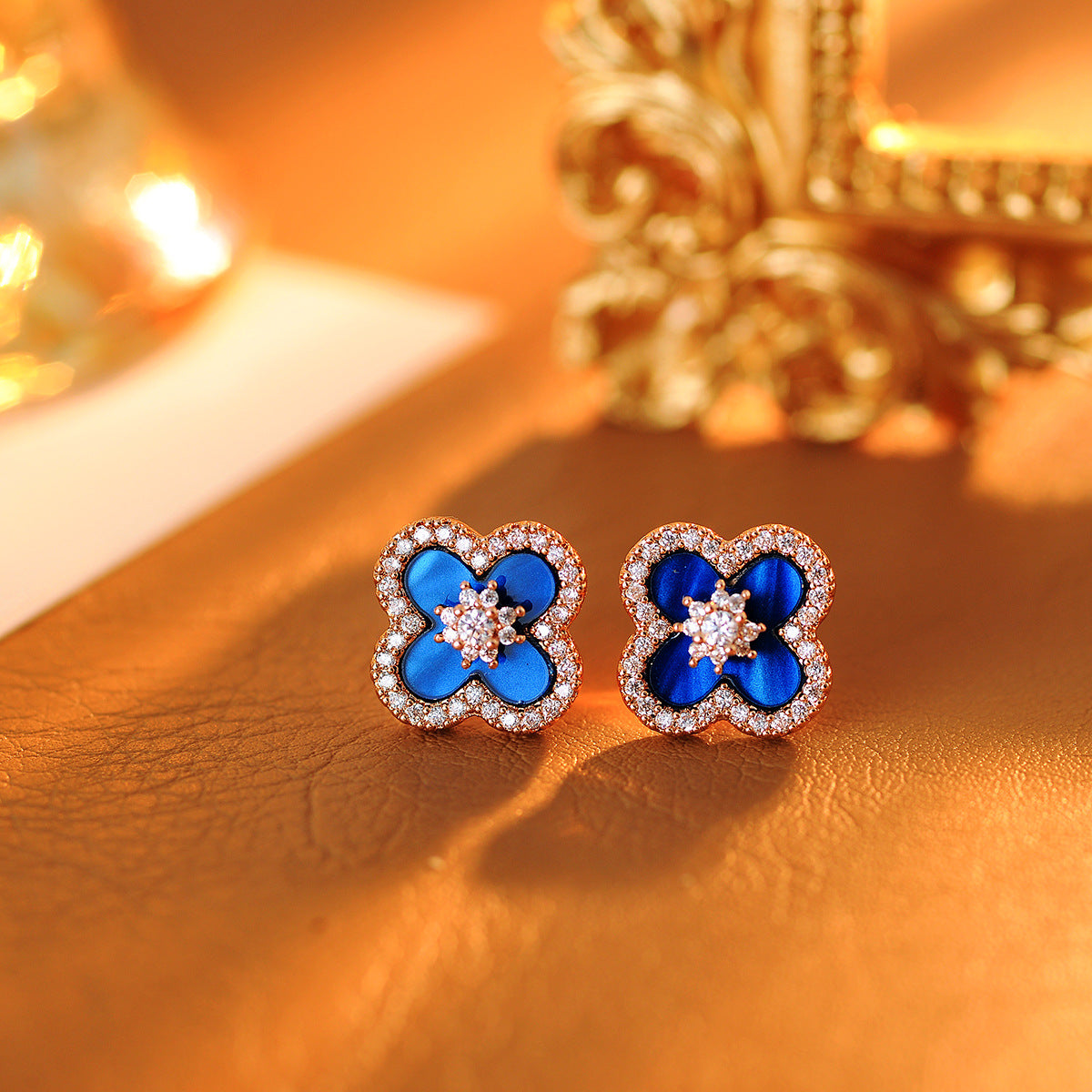 The wind color earrings exude a high-end feminine charm and are elegant, grand and exquisite earrings