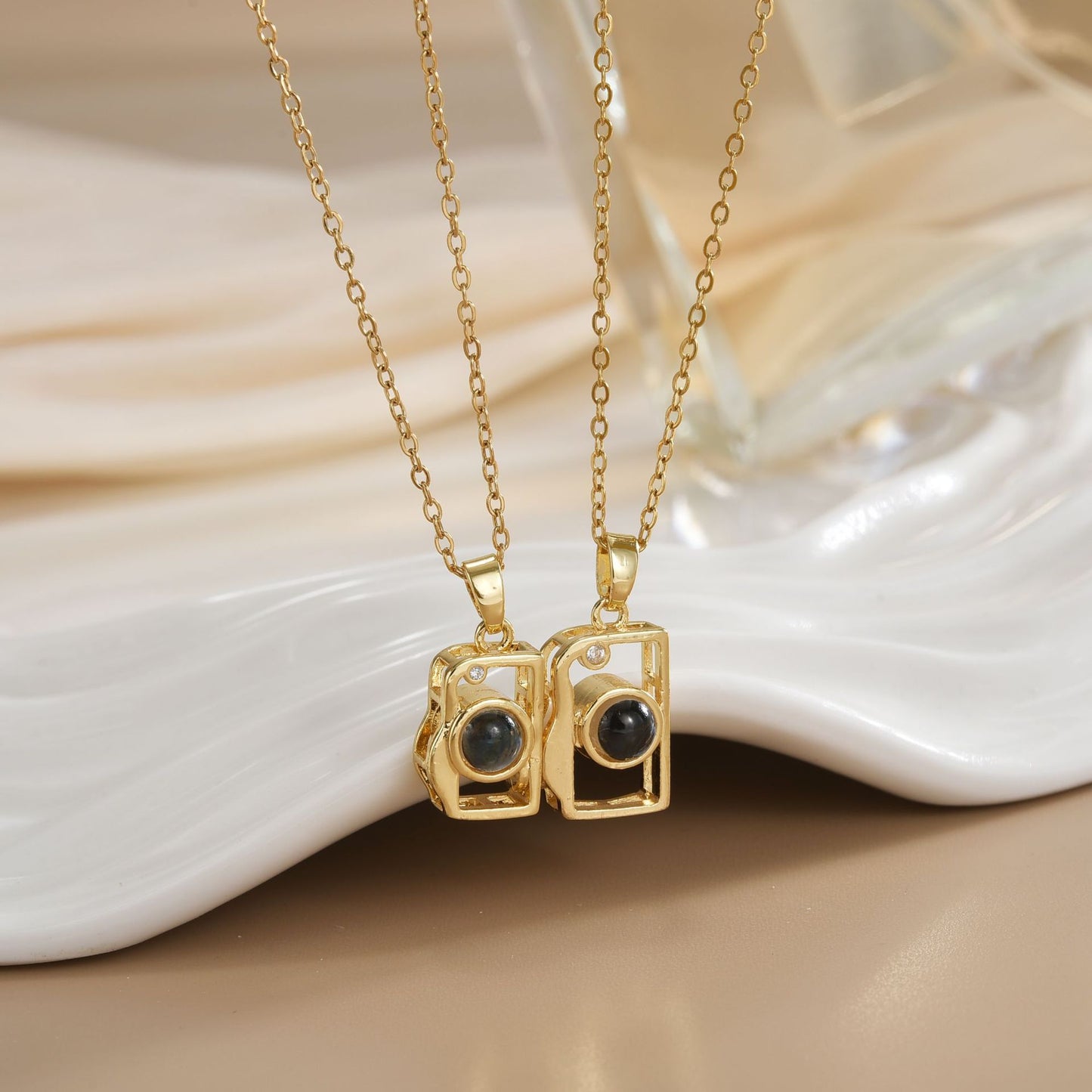 Micro-inlaid couple's style versatile and high-end accessories