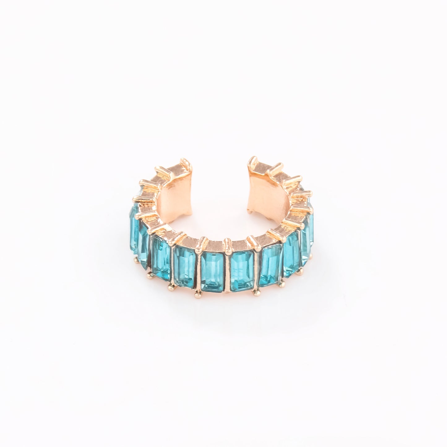 This is a sweet and cool style of earrings with colorful ear clips, slightly inlaid pearls, and no ear piercings for women