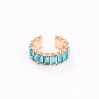 This is a sweet and cool style of earrings with colorful ear clips, slightly inlaid pearls, and no ear piercings for women