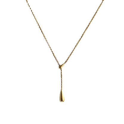 A non-fading, design-savvy, drop-shaped and elegant women's necklace