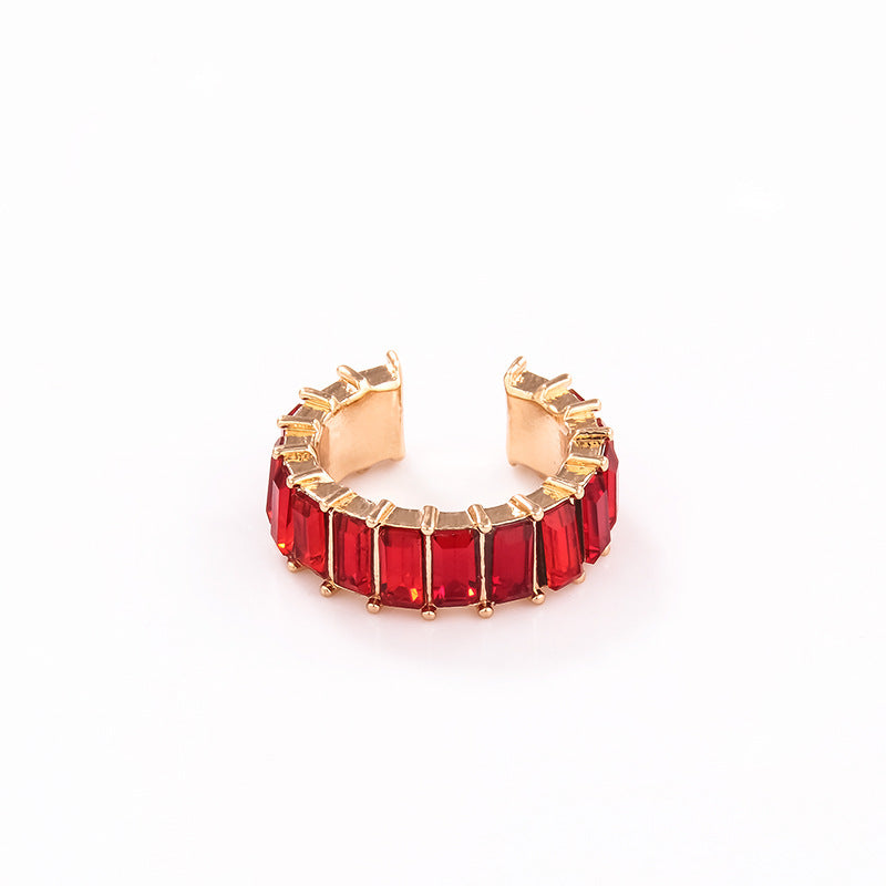 This is a sweet and cool style of earrings with colorful ear clips, slightly inlaid pearls, and no ear piercings for women