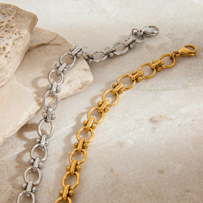 The elegant design of the O-shaped connection polka dot bracelet is a trendy accessory combination
