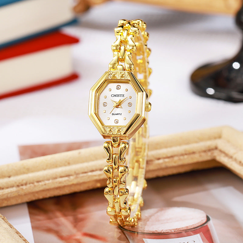 Compact Quartz Ladies' Bracelet Watch