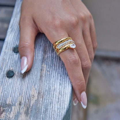 Pearl ring jewelry is a high-end accessory