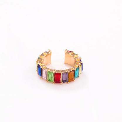 This is a sweet and cool style of earrings with colorful ear clips, slightly inlaid pearls, and no ear piercings for women