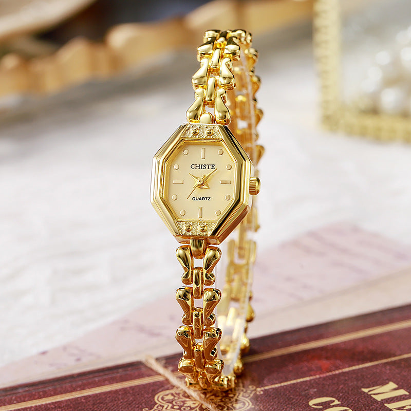 Compact Quartz Ladies' Bracelet Watch