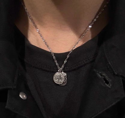 Fashionable stainless steel pendant