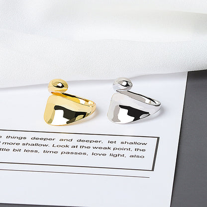 A versatile -style nude ring with an open mouth for women