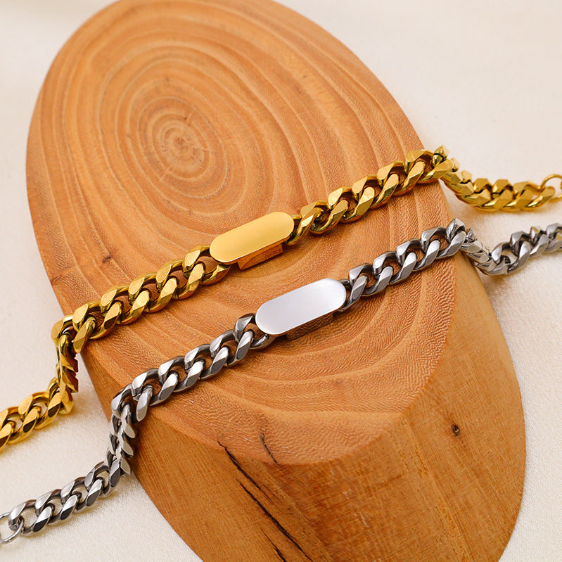 Oval Shell 18K Cuban Chain Bracelet