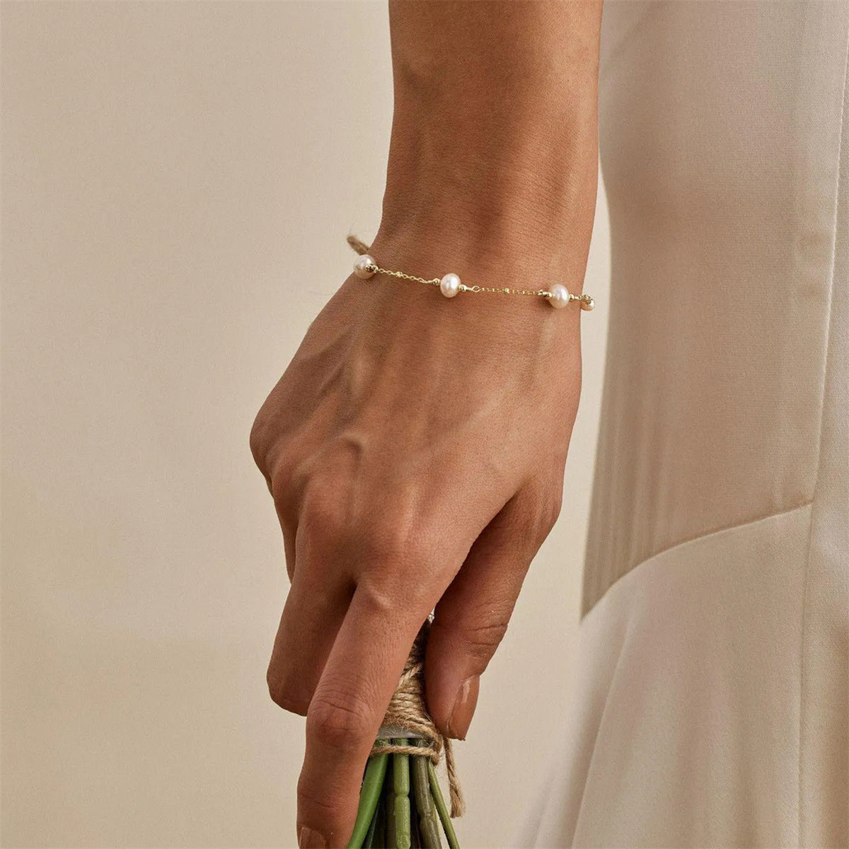 Hand-Strung Pearl & Gold-Plated Bead Bracelet
