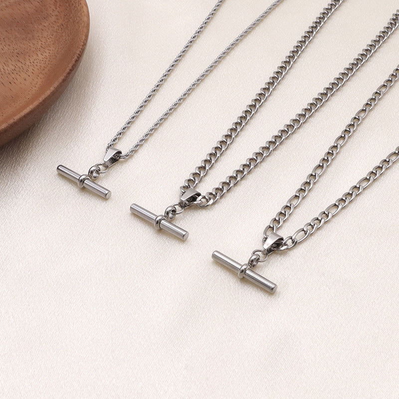 18k pendant, a trendy T-shaped pendant for women