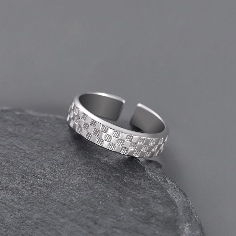 Mobius strip ring design for men's trendy and high-end style, index finger and women's couple rings