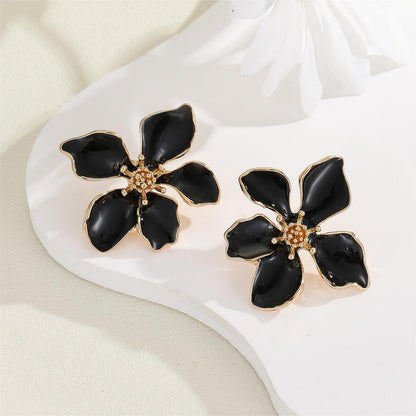Oil-dripping flower earrings exude a sense of elegance and sophistication for women. s925 earrings and stud earrings
