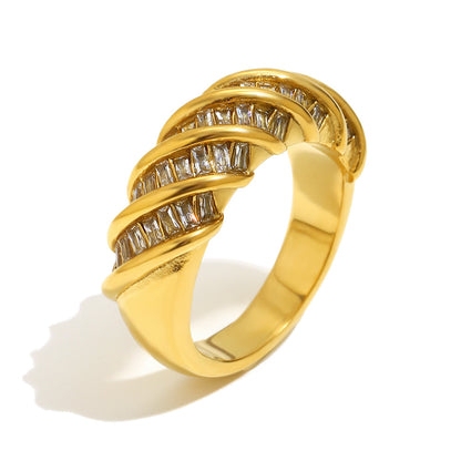 This high-end and elegant jewelry is plated with an 18K rectangular twisted interface ring